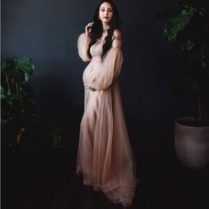 Maternity dress with detachable sleeves (comes without under dress)